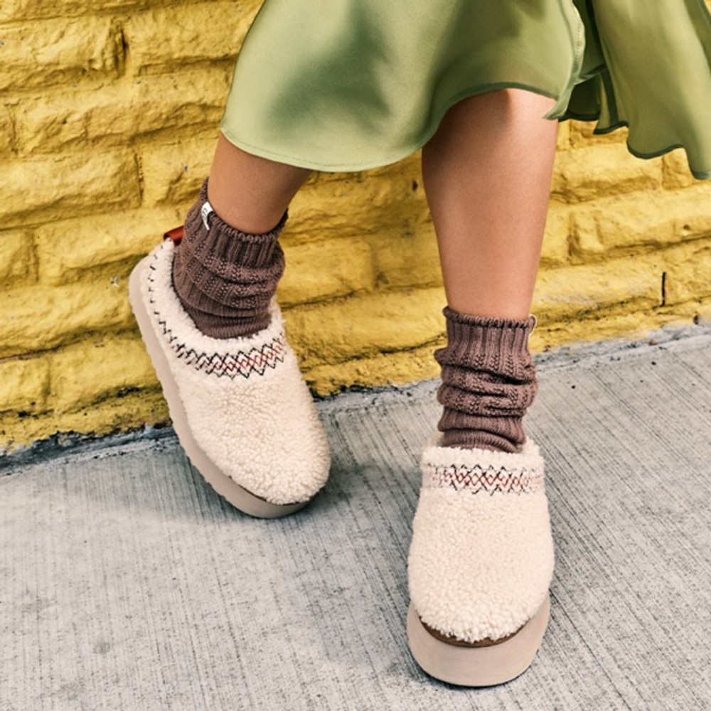 BNIB UGG Tazz Braid - Picture 2 of 11